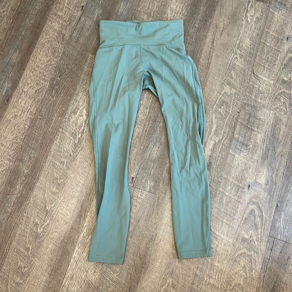 Lululemon yoga pants